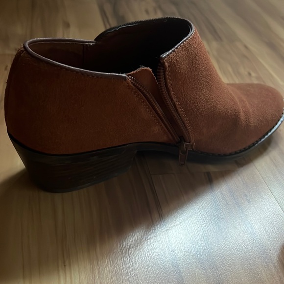 Lucky Brand Bootie - Picture 4 of 4